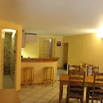 Feriehus De Roux *